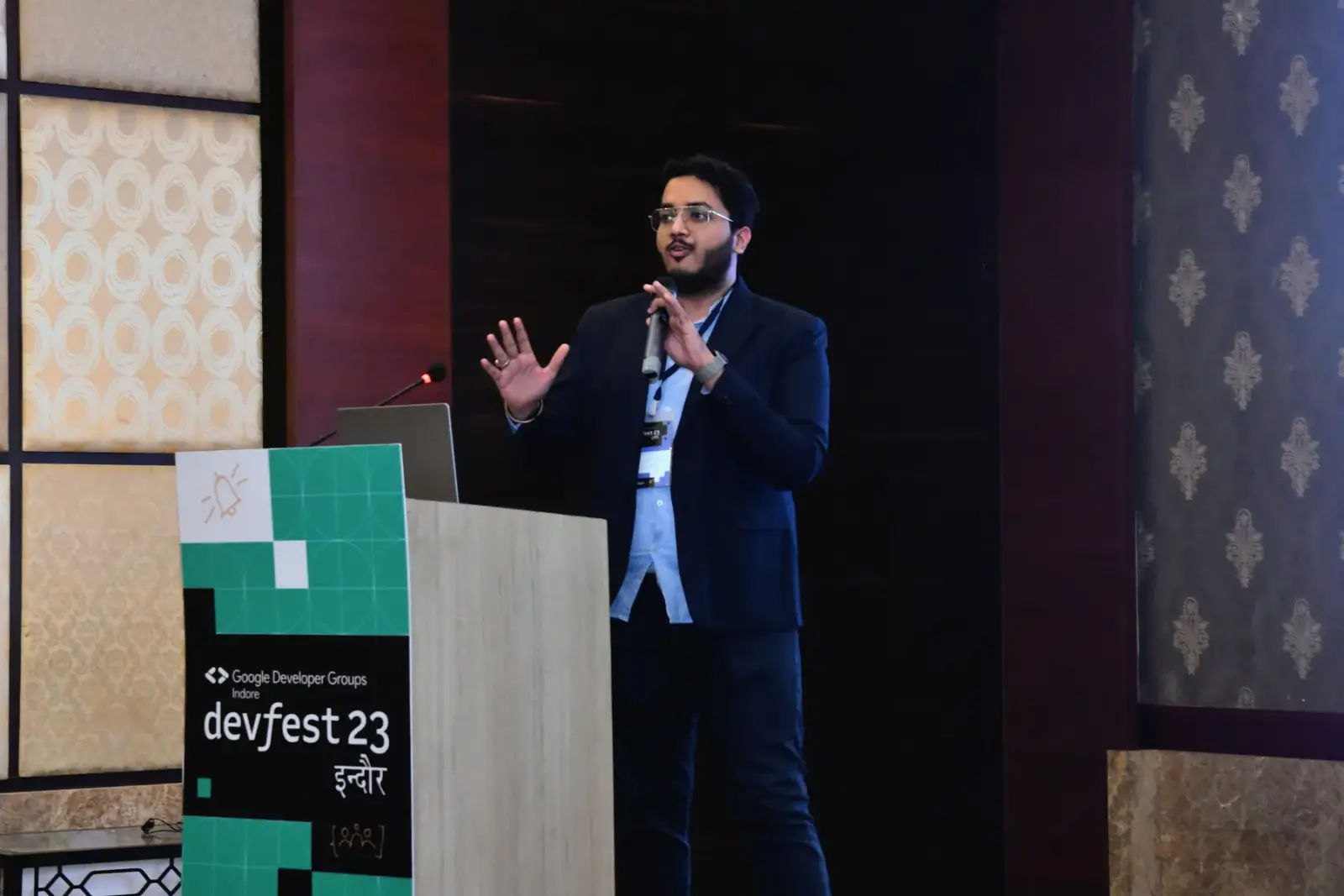 Adeen speaking at DevFest '23 Indore